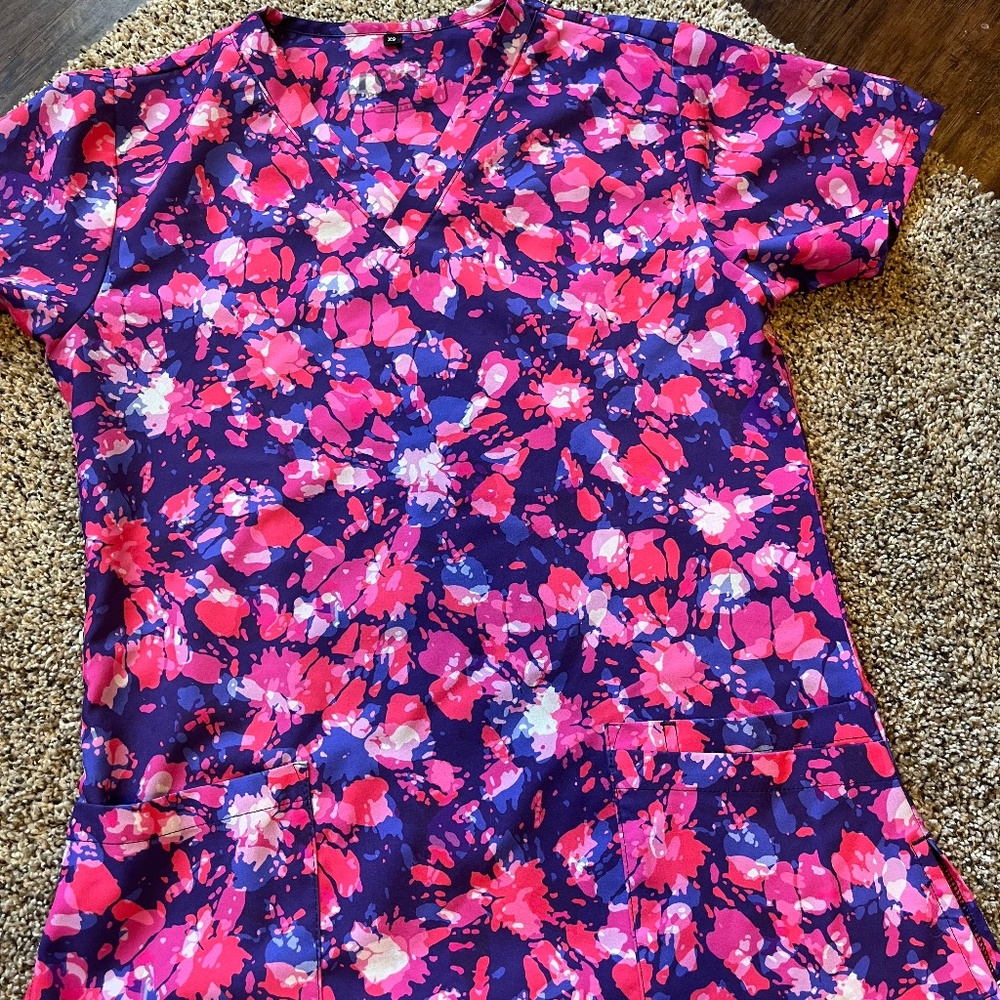 Scrub set